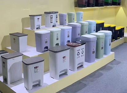 trash bin